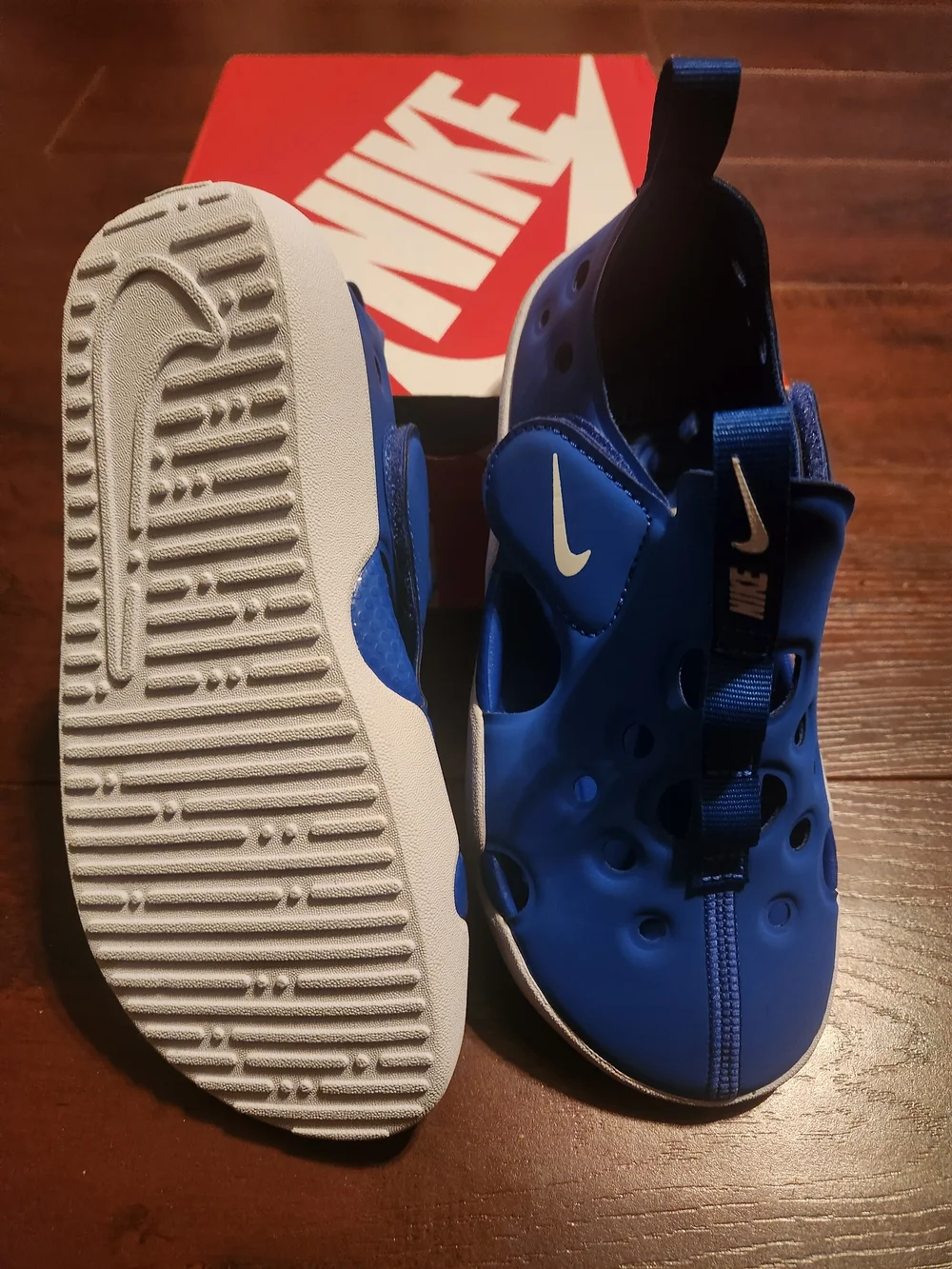 NIKE Sunray Protect 4